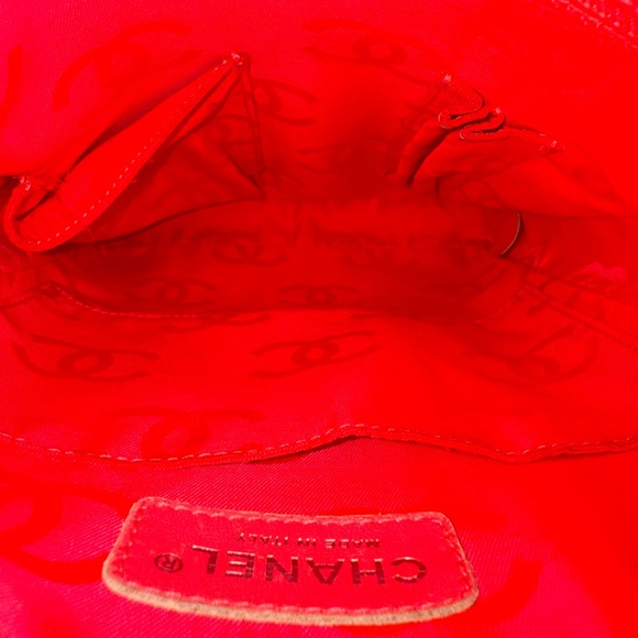 CHANEL Cambon Line White/Black CC Logo Leather Shoulder Bag - Picture 15 of 15